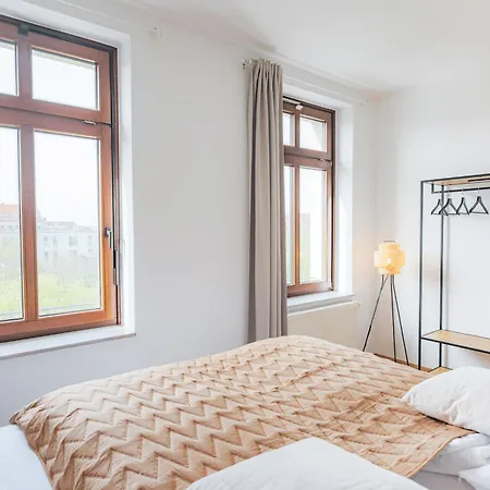Prime - 2 Direkt Am Fluss Apartment *